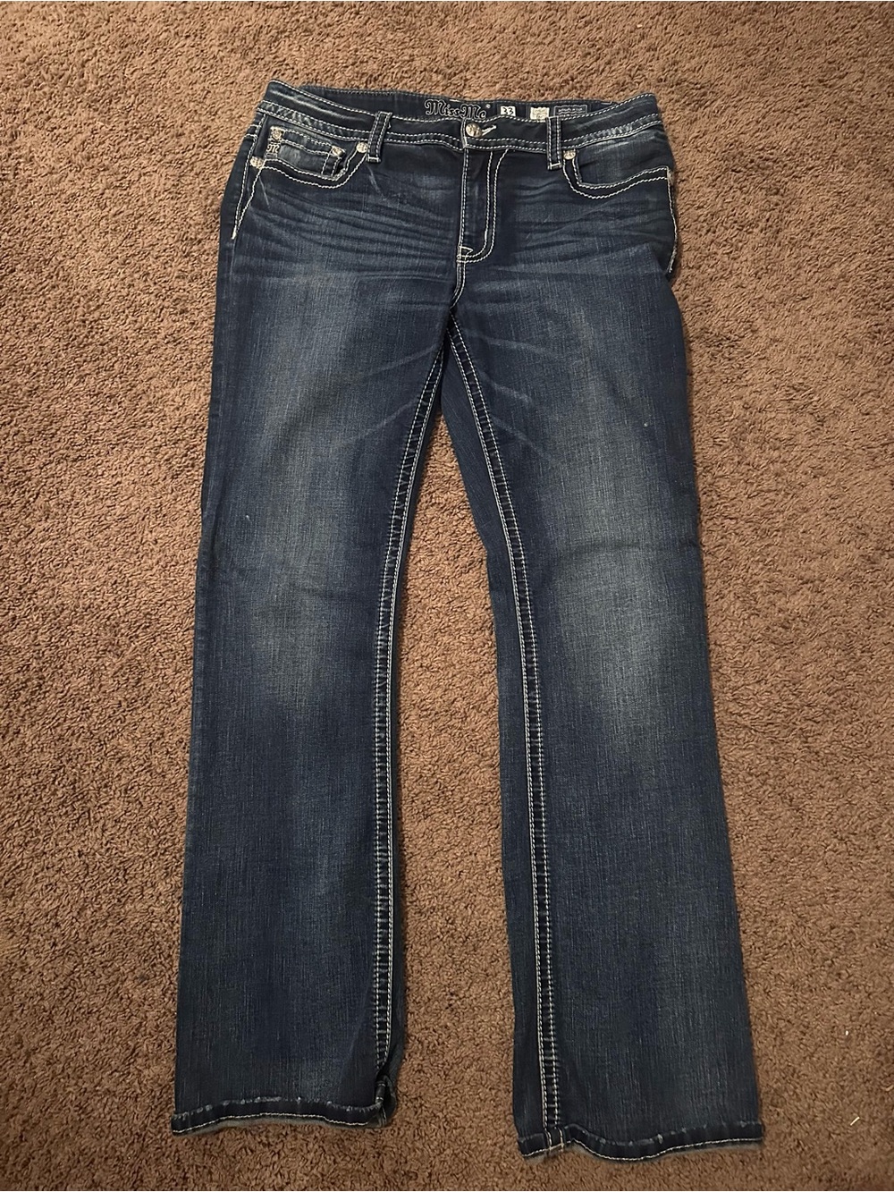 Miss Me Dark Blue Boot Cut Jeans with Embroidered Pockets
Inseam is 31’ - Picture 3 of 6